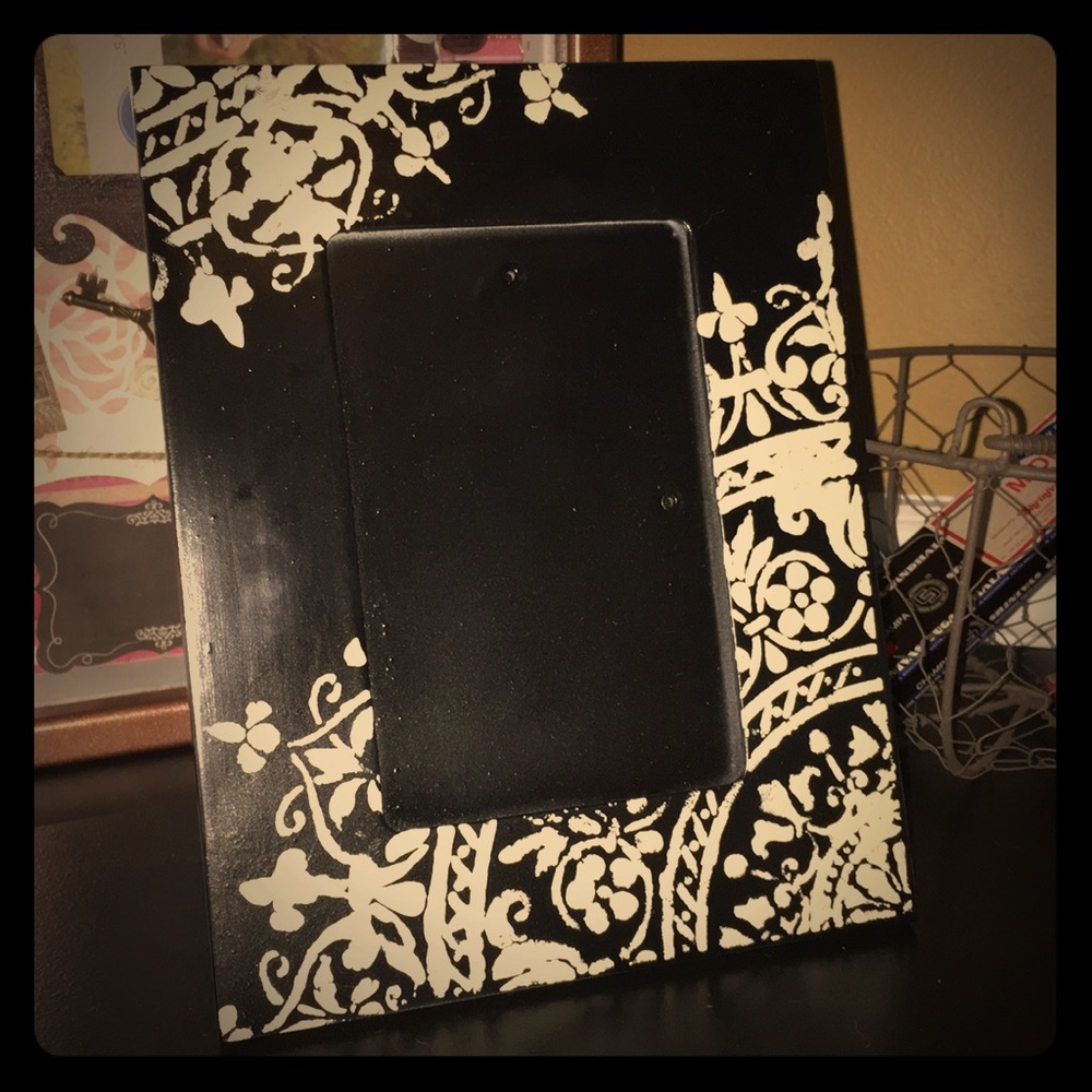 3/$15 Hand 4x6 frame